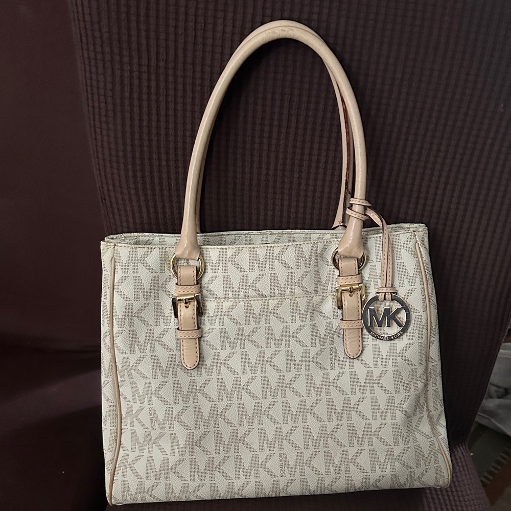 Michael Kors Beige Signature Tote